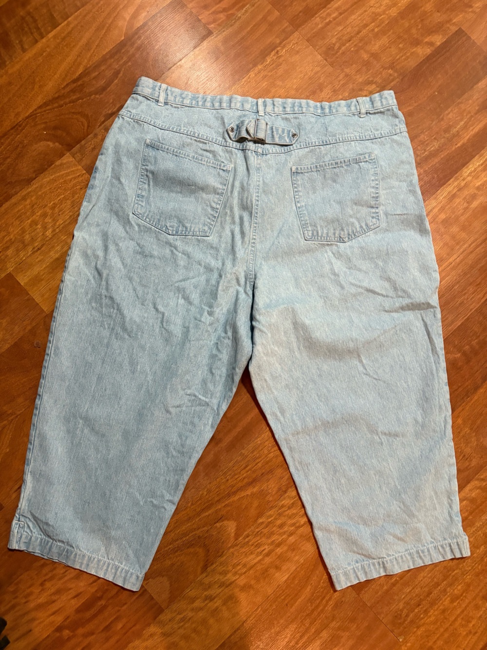 CJ Banks Vintage Light Wash Crop Denim Jeans Women’s 100% Cotton Size 20W - Picture 4 of 9